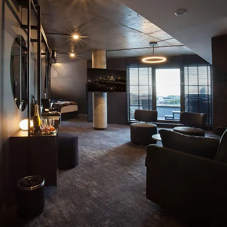 The Loft Adults Only 4*