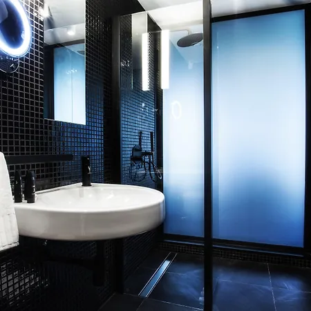 Hotell The Loft Adults Only