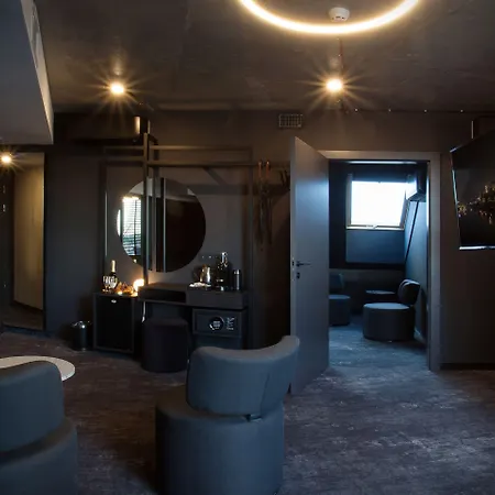 Hotel The Loft Adults Only