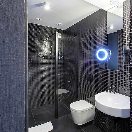 Hotell The Loft Adults Only 4*