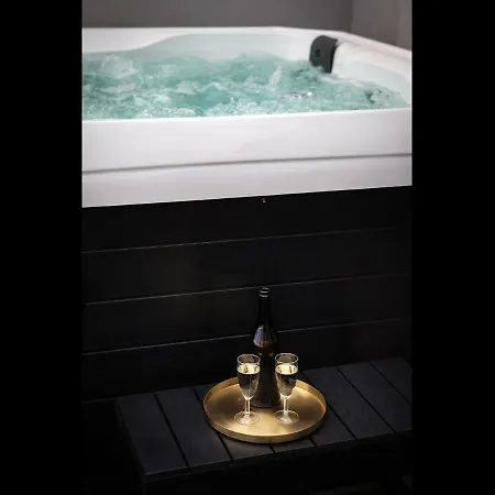 Hotell The Loft Adults Only 4*
