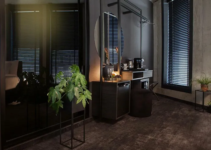 The Loft Adults Only 4* Kraków