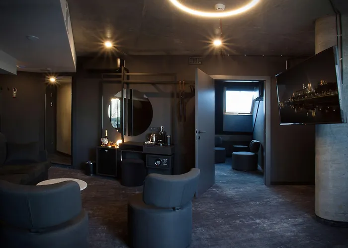 Otel The Loft Adults Only